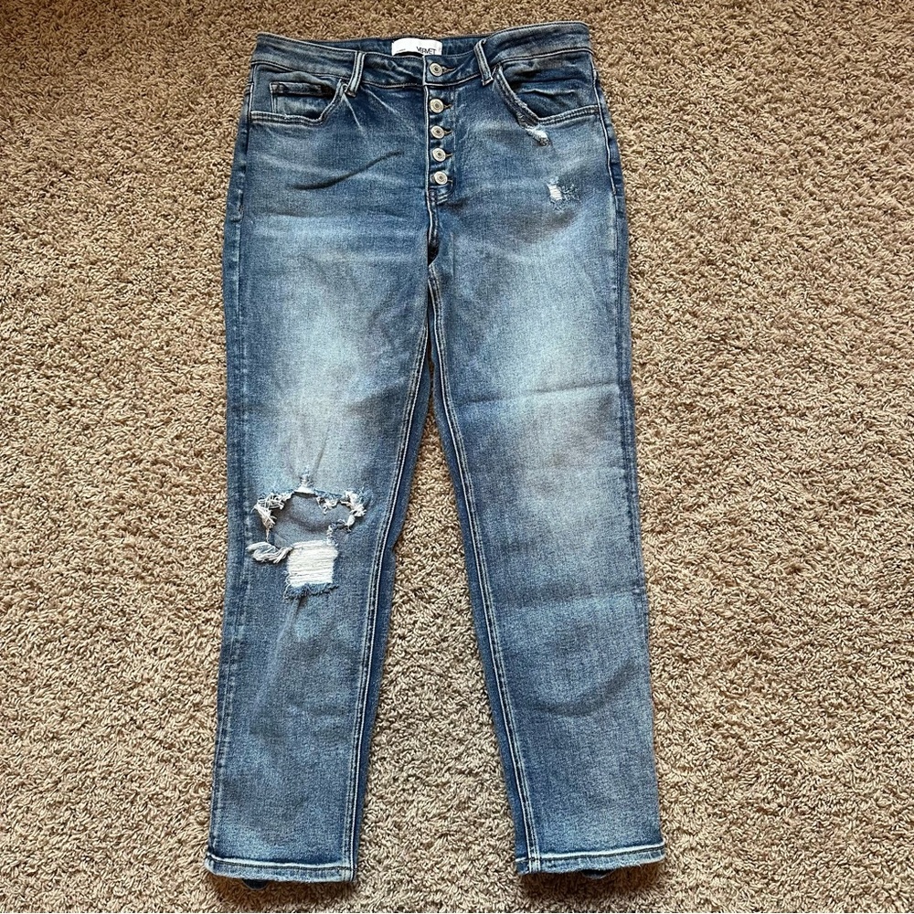Vervet distressed jeans